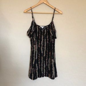 Socialite Off-the-Shoulder Floral Dress Size M